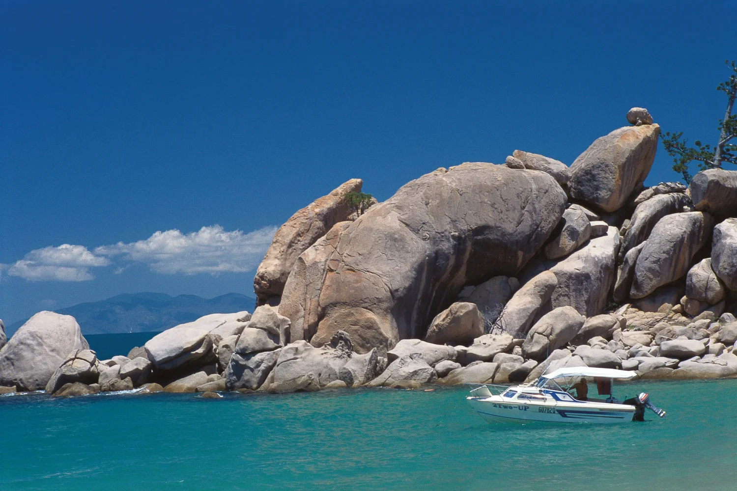 Magnetic Island - Great Barrier Reef - Radical Bay_2 - TEQ